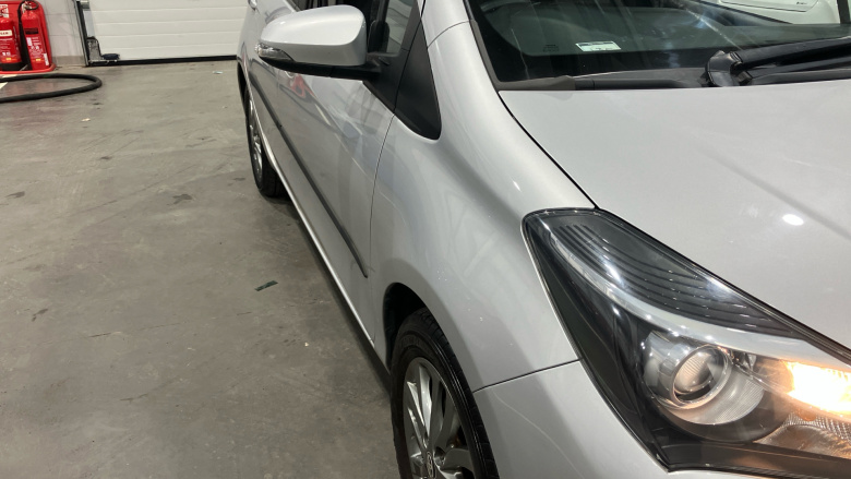 Toyota Yaris 1.33 VVT-i Icon 5dr Petrol Hatchback